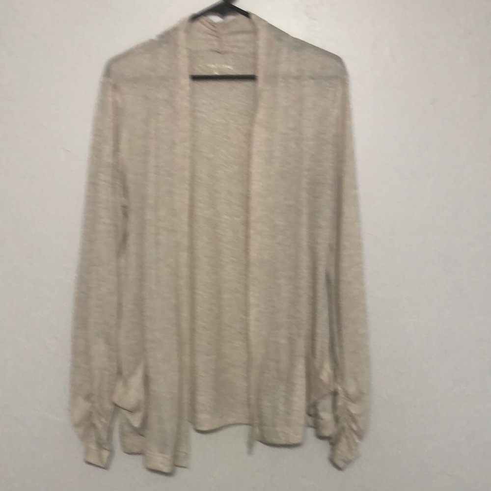 Maurice’s open front light weight sweater. XL